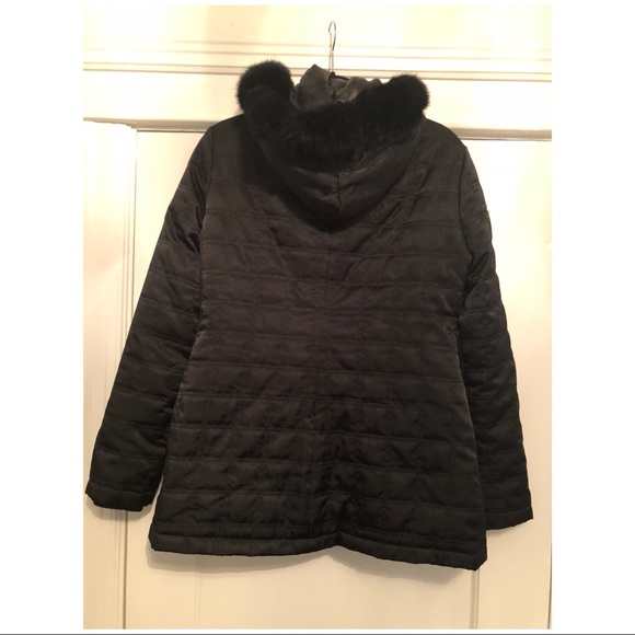Bebe hooded fur rim jacket. Size possibly M/L - Picture 2 of 4